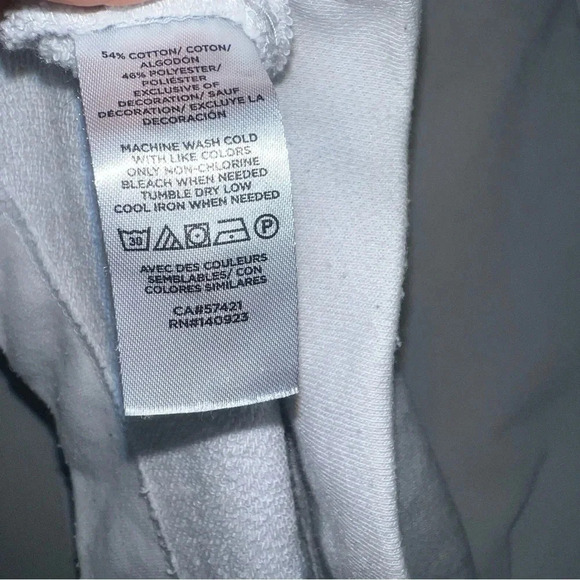 Lou and Gray by Loft White Sweater with Start Detailing Size M - Picture 2 of 9